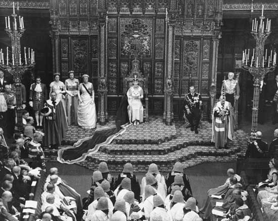 伊丽莎白二世:议会开幕