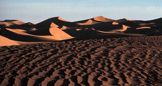 沙特阿拉伯:鲁卜哈利沙漠